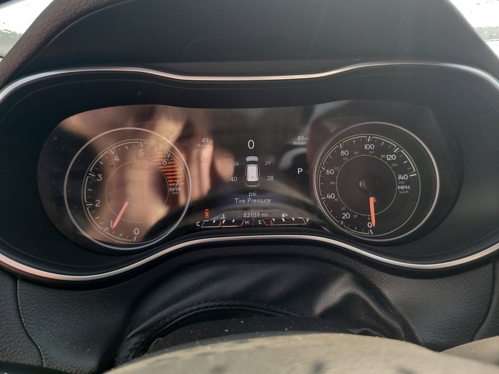 2020 Jeep Cherokee Limited photo 12