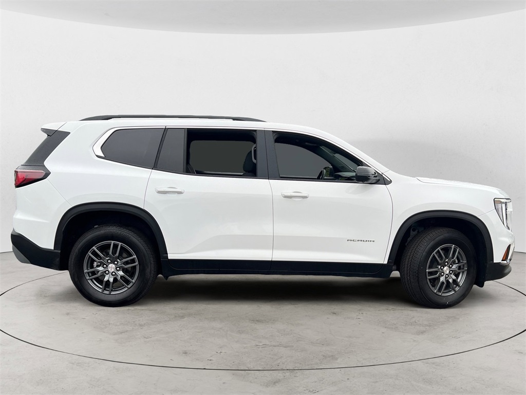 2025 Gmc Acadia Elevation photo 2