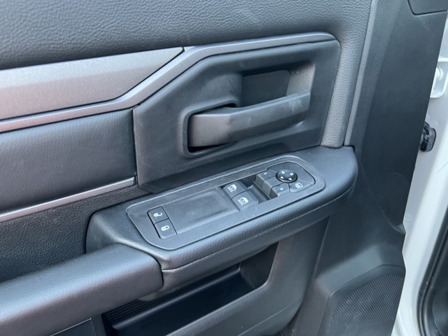 2025 Ram 3500 Tradesman photo 5