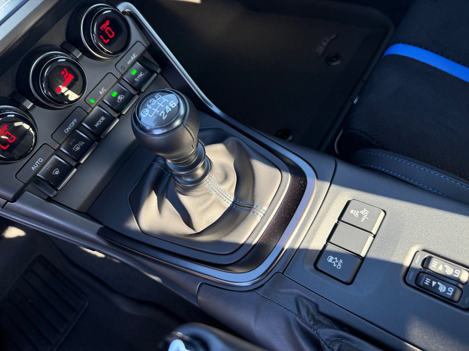 2024 Subaru BRZ tS photo 13
