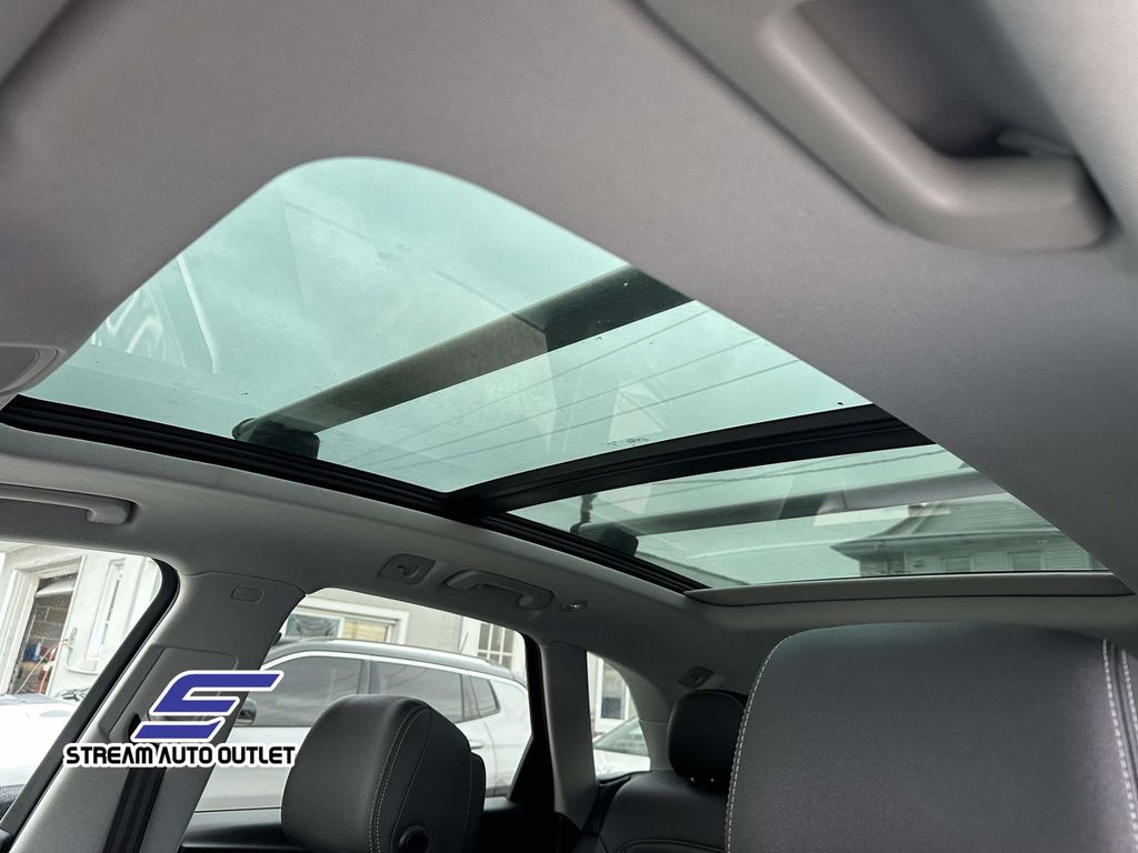 2023 Audi Q5 45 S line Premium photo 16