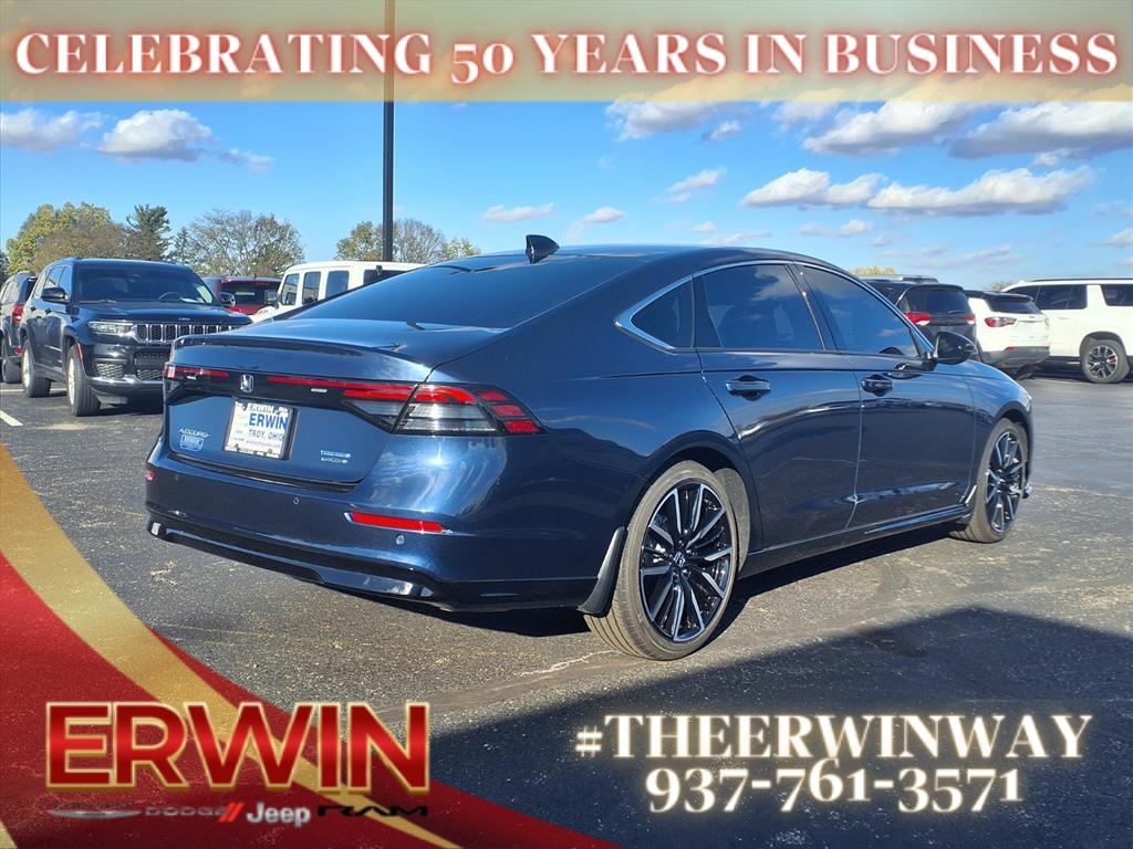 2025 Honda Accord Hybrid Touring photo 3