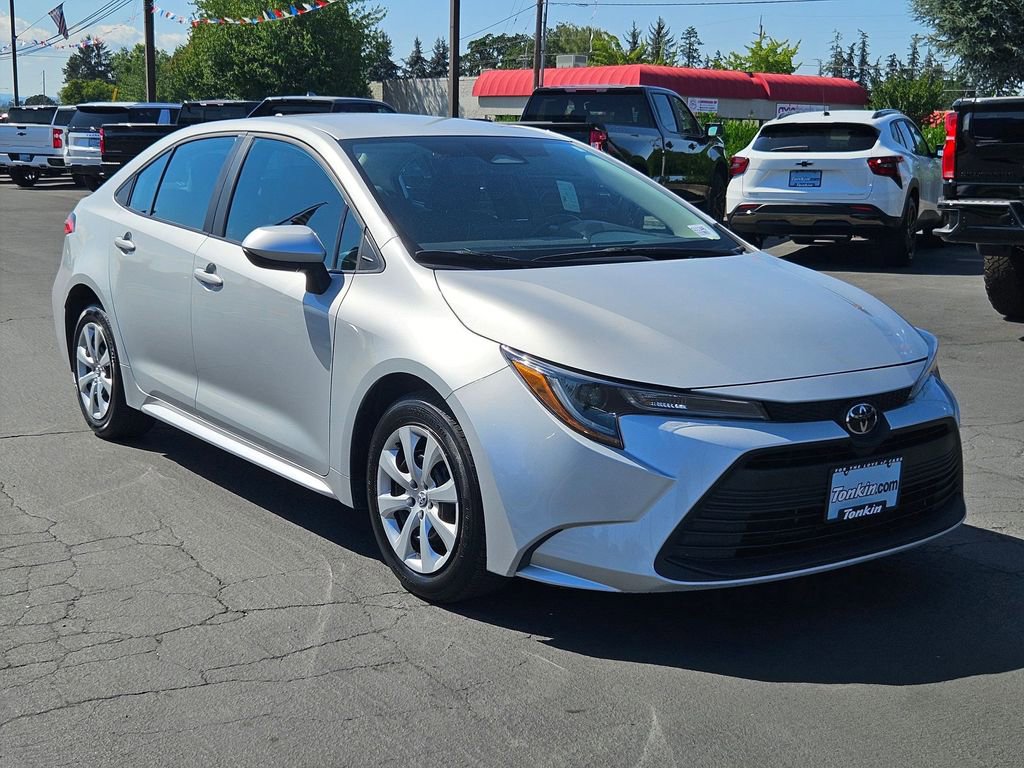 2023 Toyota Corolla LE photo 7
