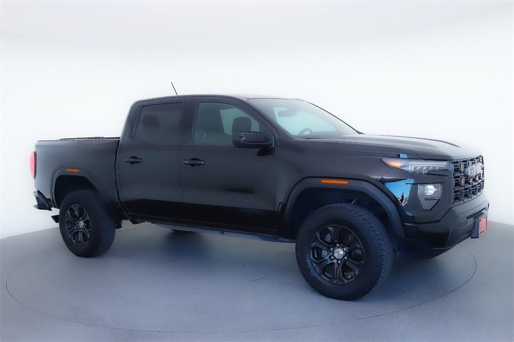 2024 GMC Canyon Elevation's photo