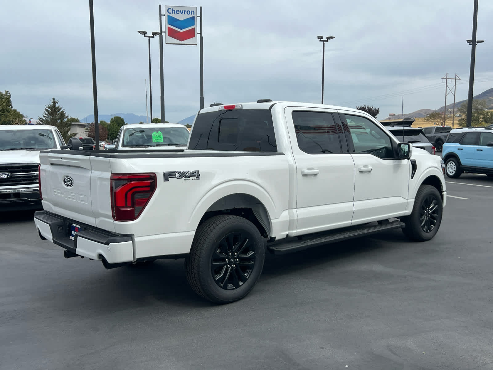 2025 Ford F-150 Lariat photo 4
