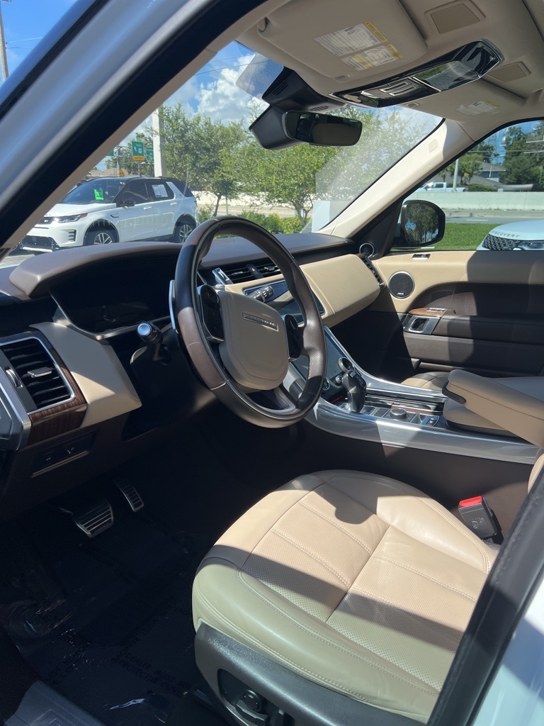 2021 Land Rover Range Rover Sport HSE Silver Edition photo 2
