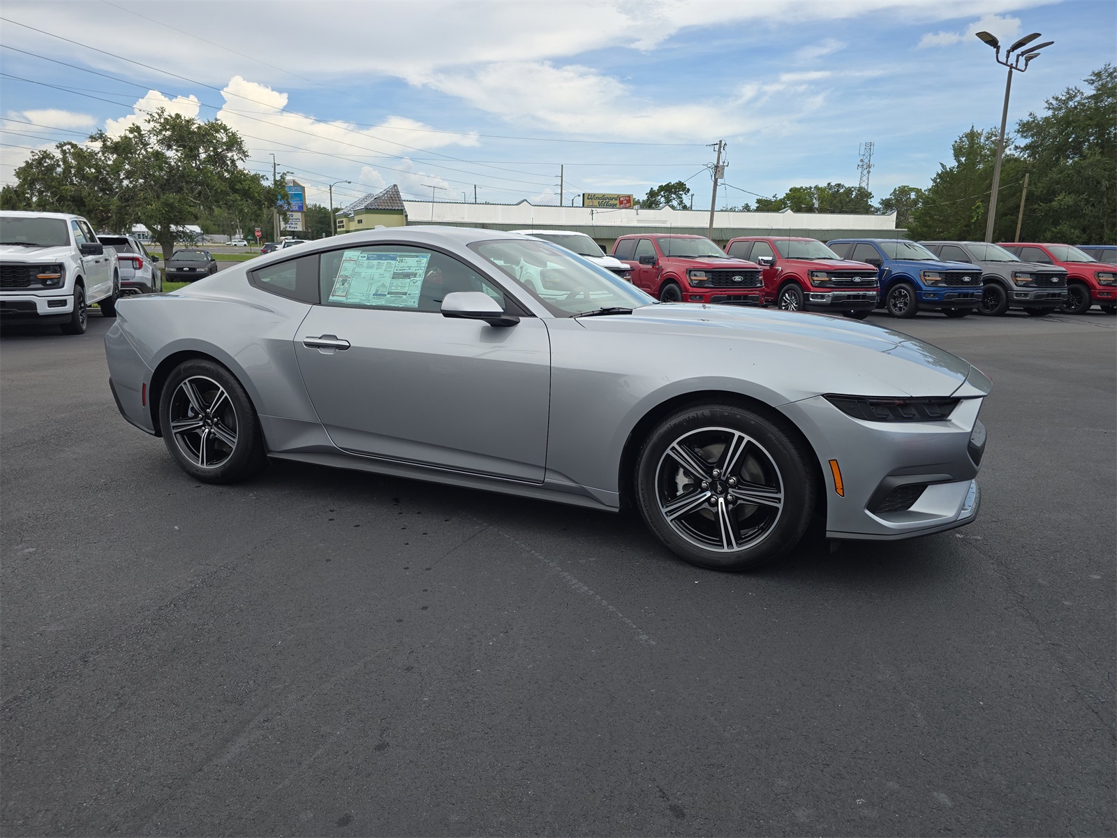 2025 Ford Mustang EcoBoost photo 2