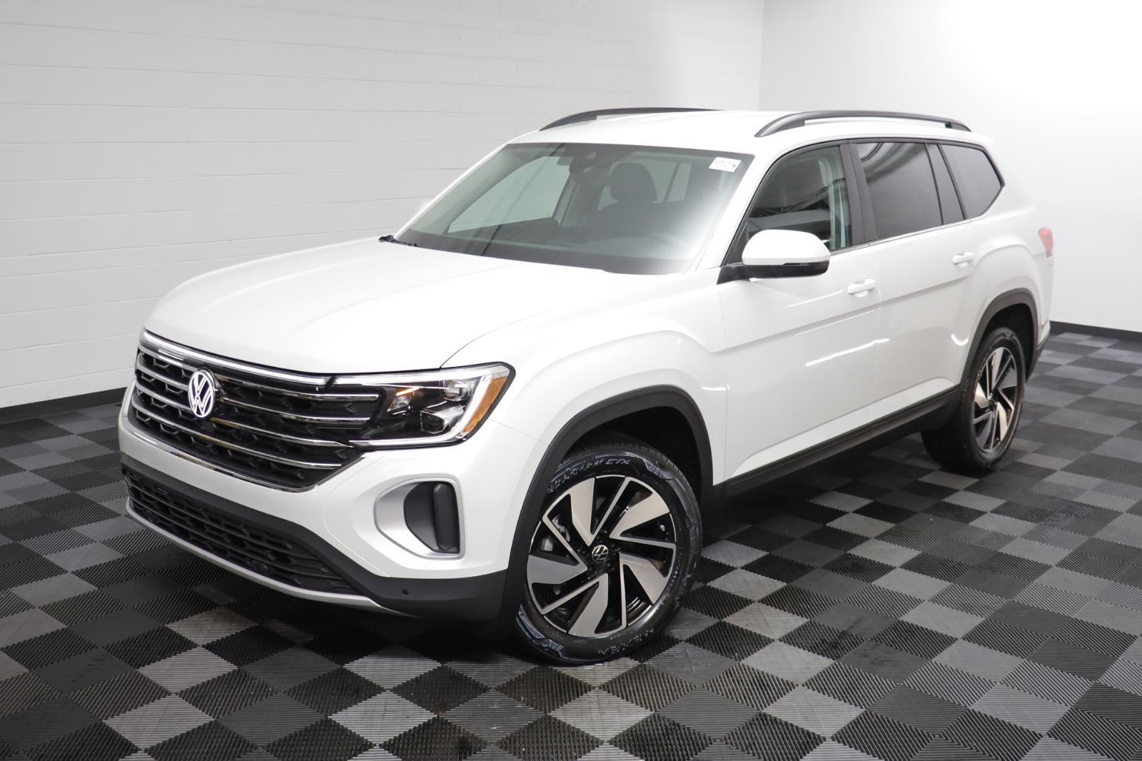 Image of Pre-Owned 2026 Volkswagen Atlas 2.0T SE w/Technology AWD