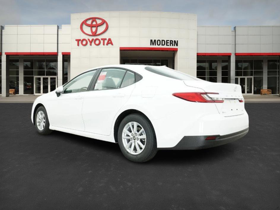 2025 Toyota Camry LE photo 14