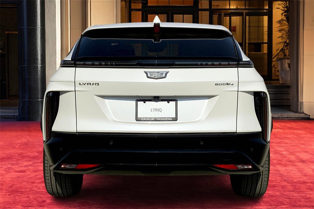2025 Cadillac Lyriq Sport photo 5