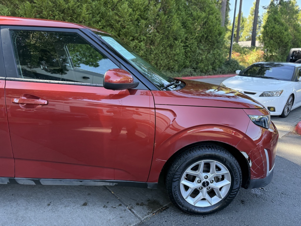 2023 Kia Soul LX photo 10