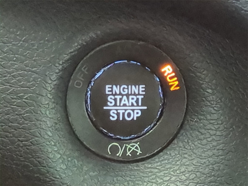 2019 Jeep Cherokee Latitude photo 25