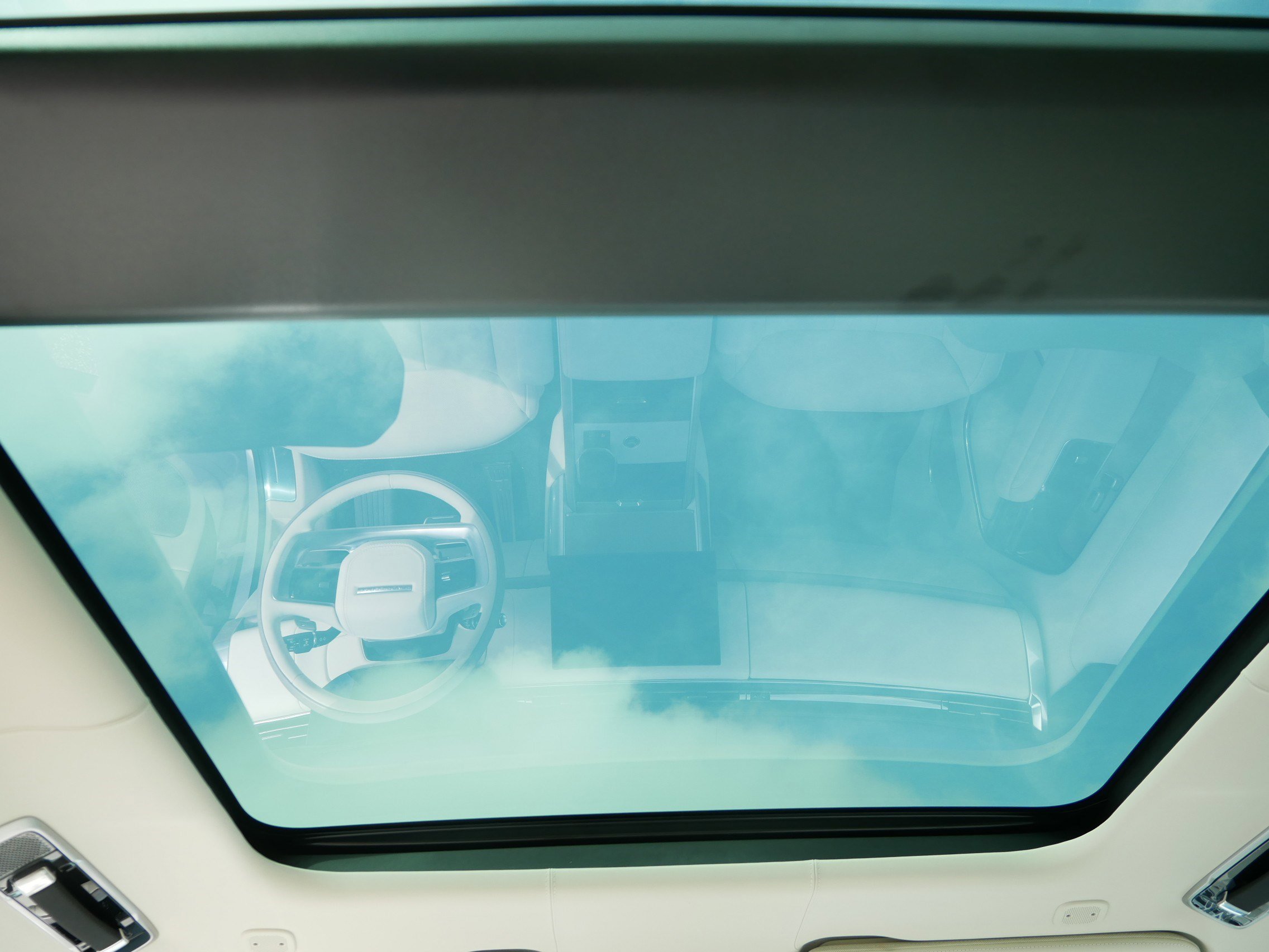 2025 Land Rover Range Rover Autobiography photo 7