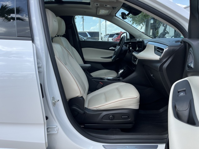 2024 Buick Encore GX Avenir photo 22