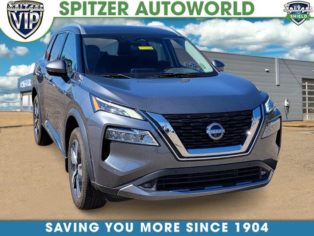 2022 Nissan Rogue SL's photo