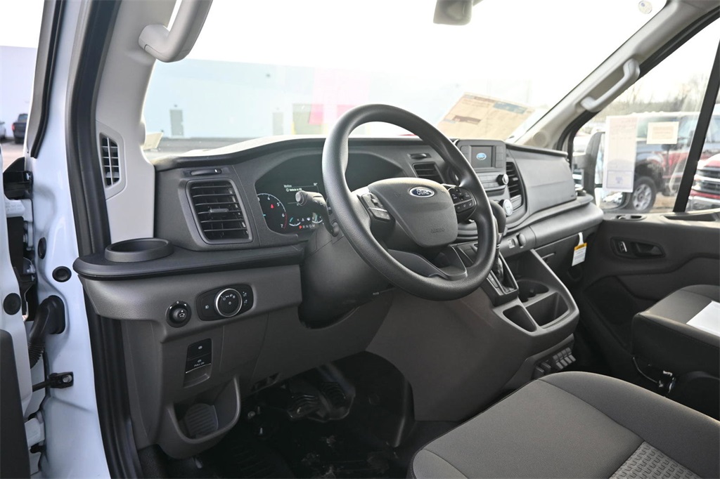 2024 Ford Transit Chassis Cutaway photo 12