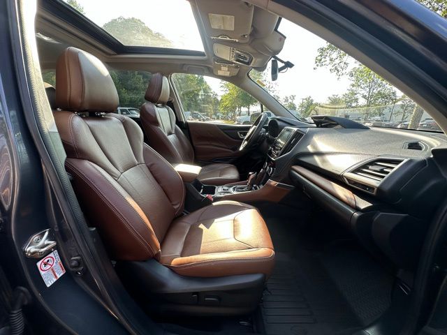 2020 Subaru Forester Touring photo 30