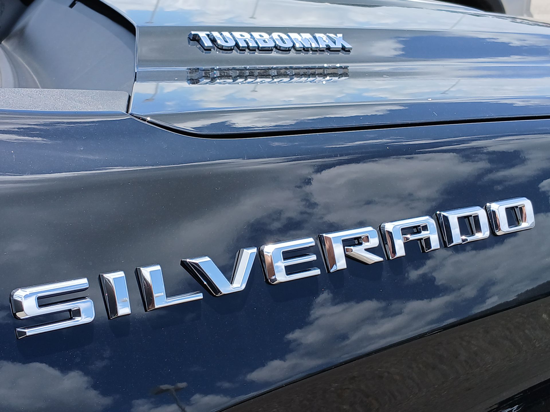 2025 Chevrolet Silverado 1500 Custom photo 31
