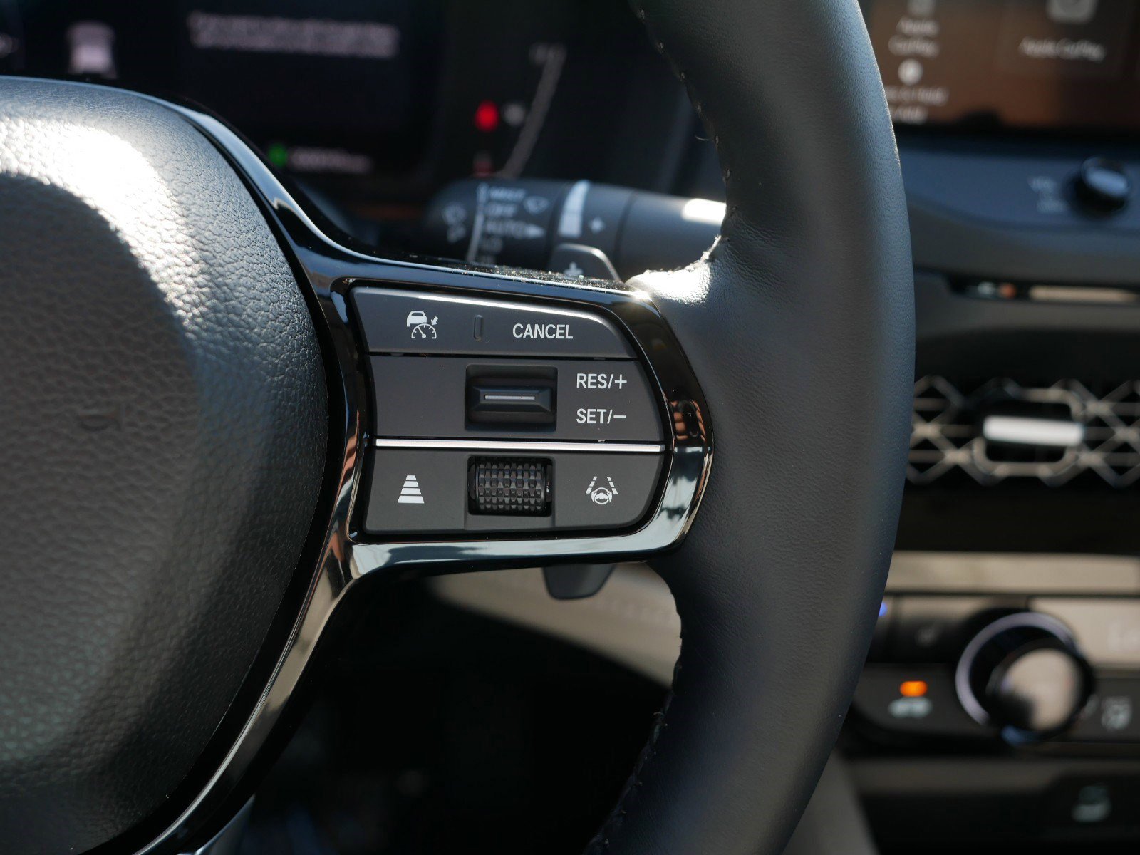 2025 Honda Accord Hybrid Touring photo 12