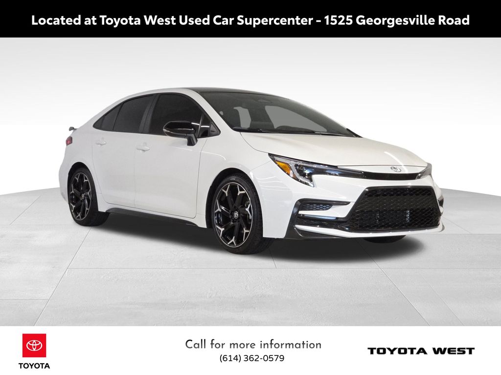 2025 Toyota Corolla SE photo 3