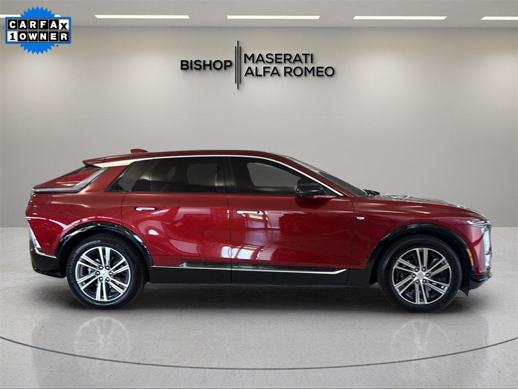 Used 2024 Cadillac LYRIQ Luxury 1 with VIN 1GYKPPRK2RZ107586 for sale in Hurst, TX