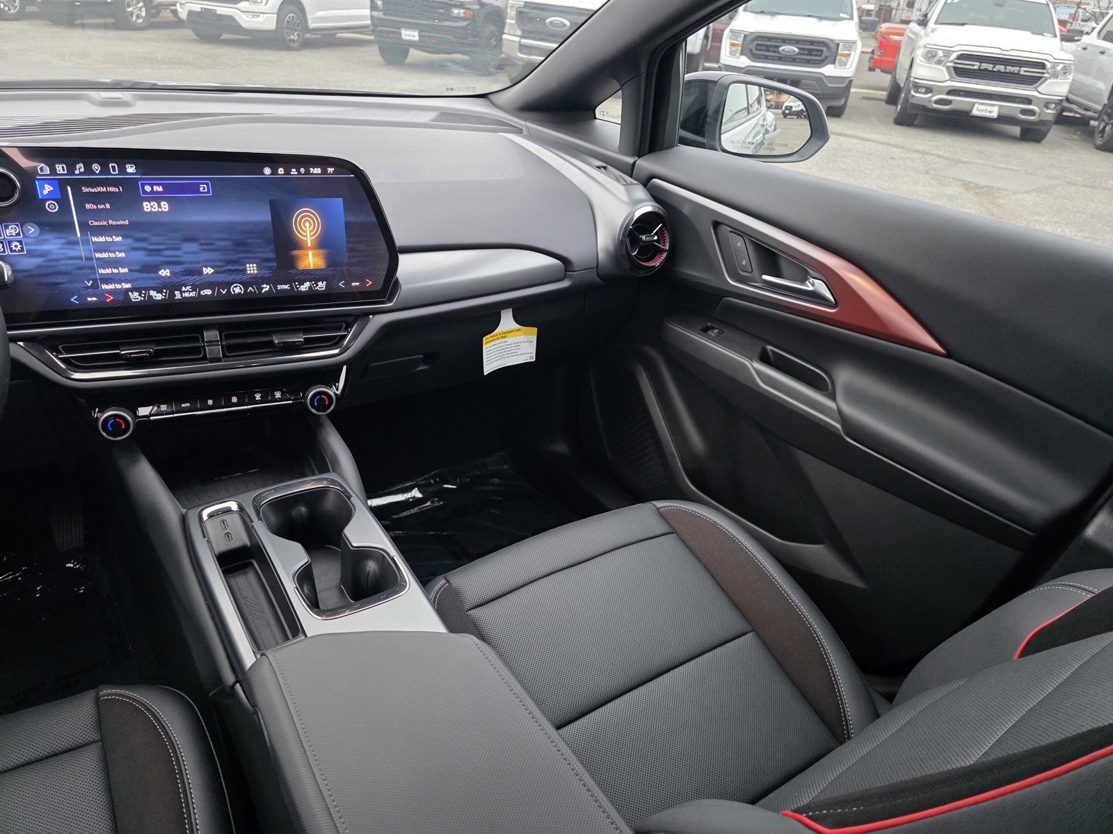 2025 Chevrolet Equinox EV 3RS photo 20