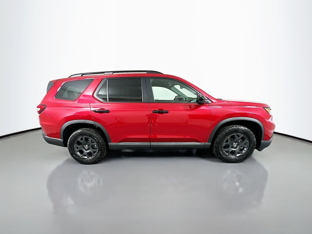 2025 Honda Pilot TrailSport photo 3
