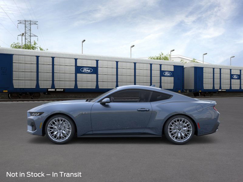 2025 Ford Mustang GT photo 3