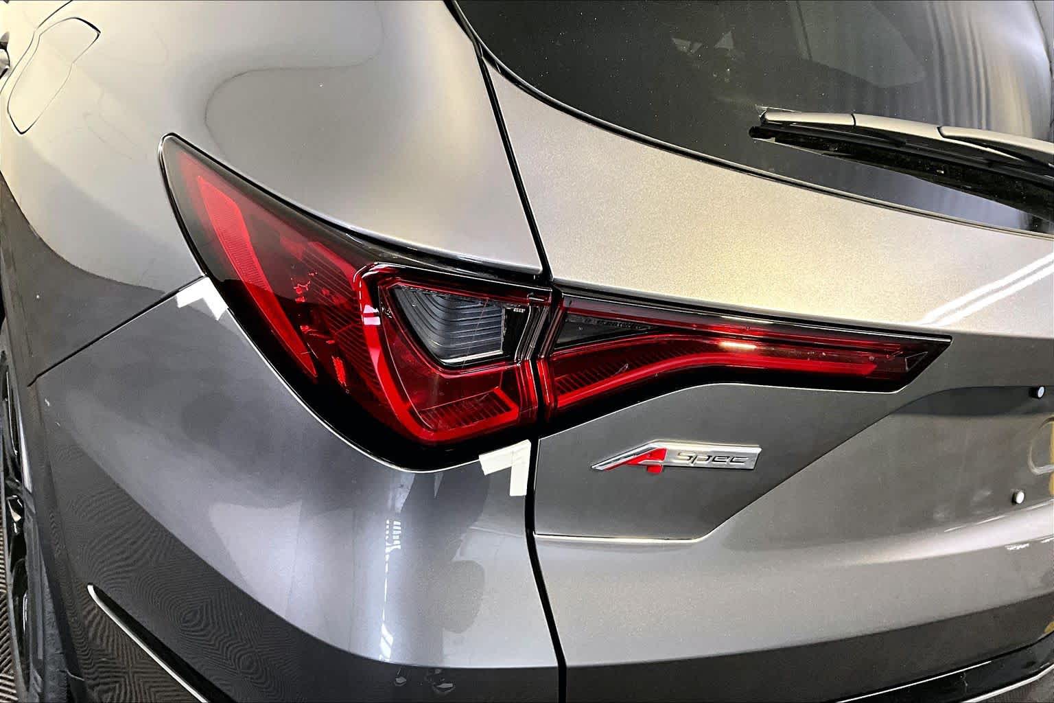 2026 Acura MDX SH-AWD A-Spec Advance photo 3