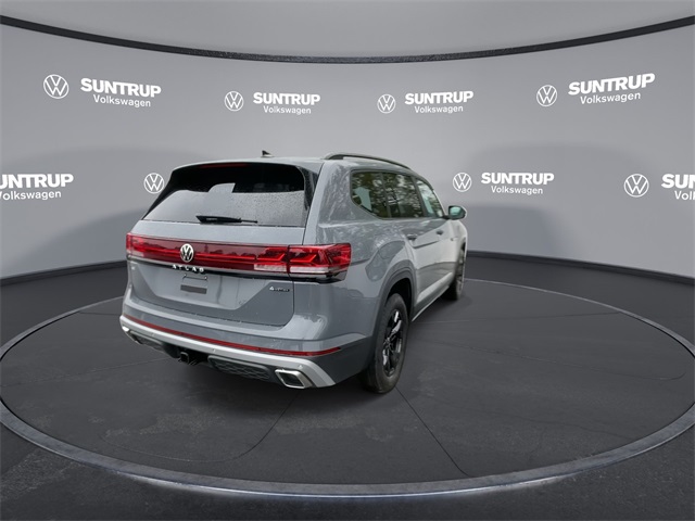 2025 Volkswagen Atlas Peak Edition SE photo 18