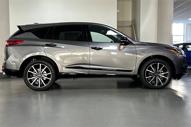2025 Acura RDX A-Spec Advance photo 2