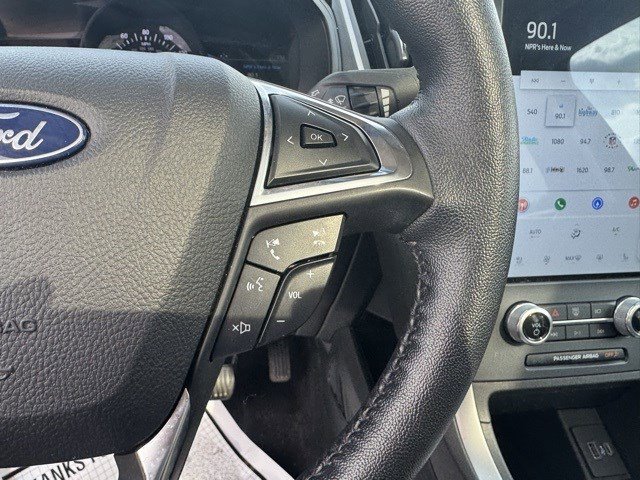 2022 Ford Edge SEL photo 15
