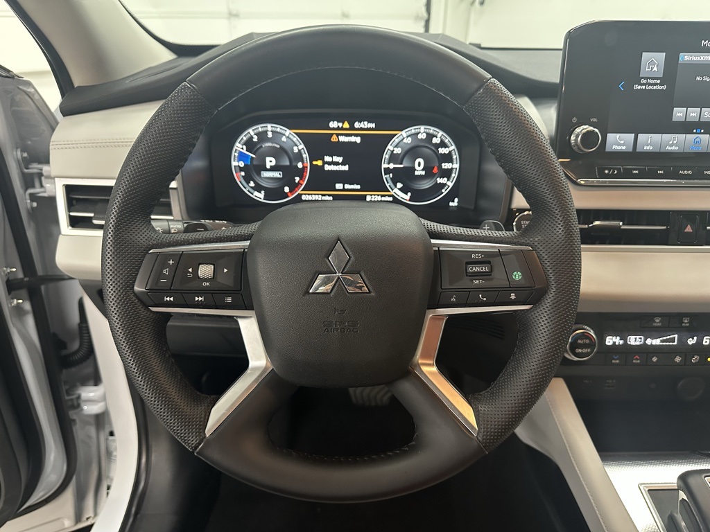 2023 Mitsubishi Outlander SEL photo 22