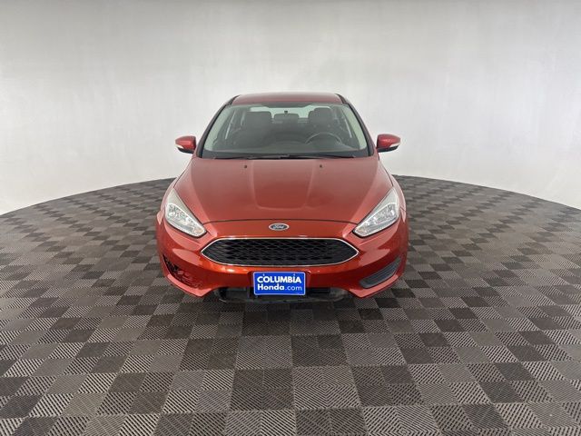 2018 Ford Focus SE photo 2