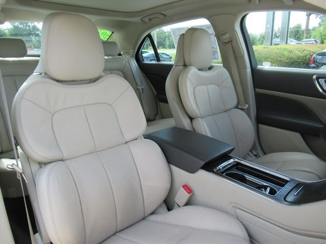 2020 Lincoln Continental Reserve photo 8