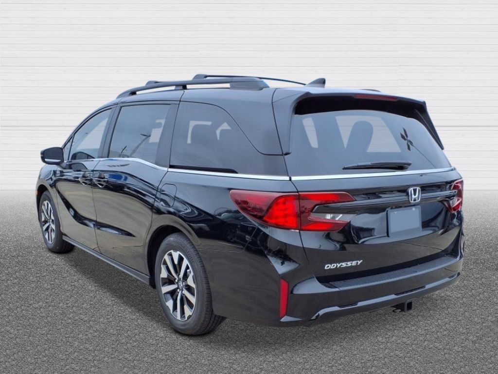 2026 Honda Odyssey EX-L photo 2