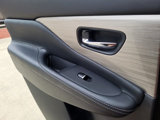 2017 Nissan Murano SL photo 18