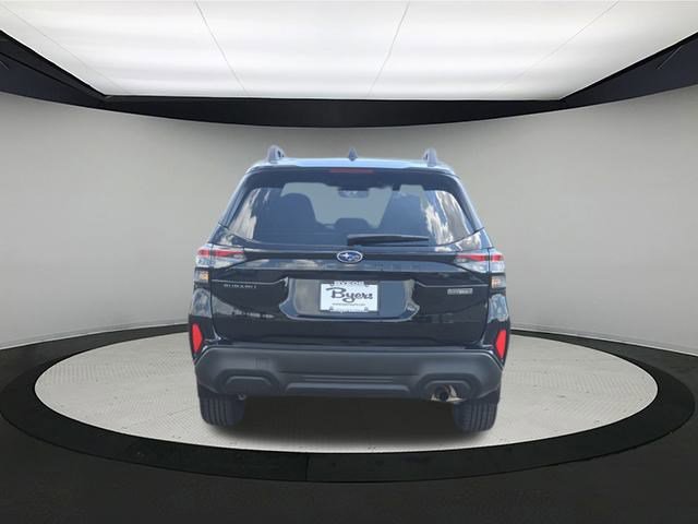 2025 Subaru Forester Premium photo 3