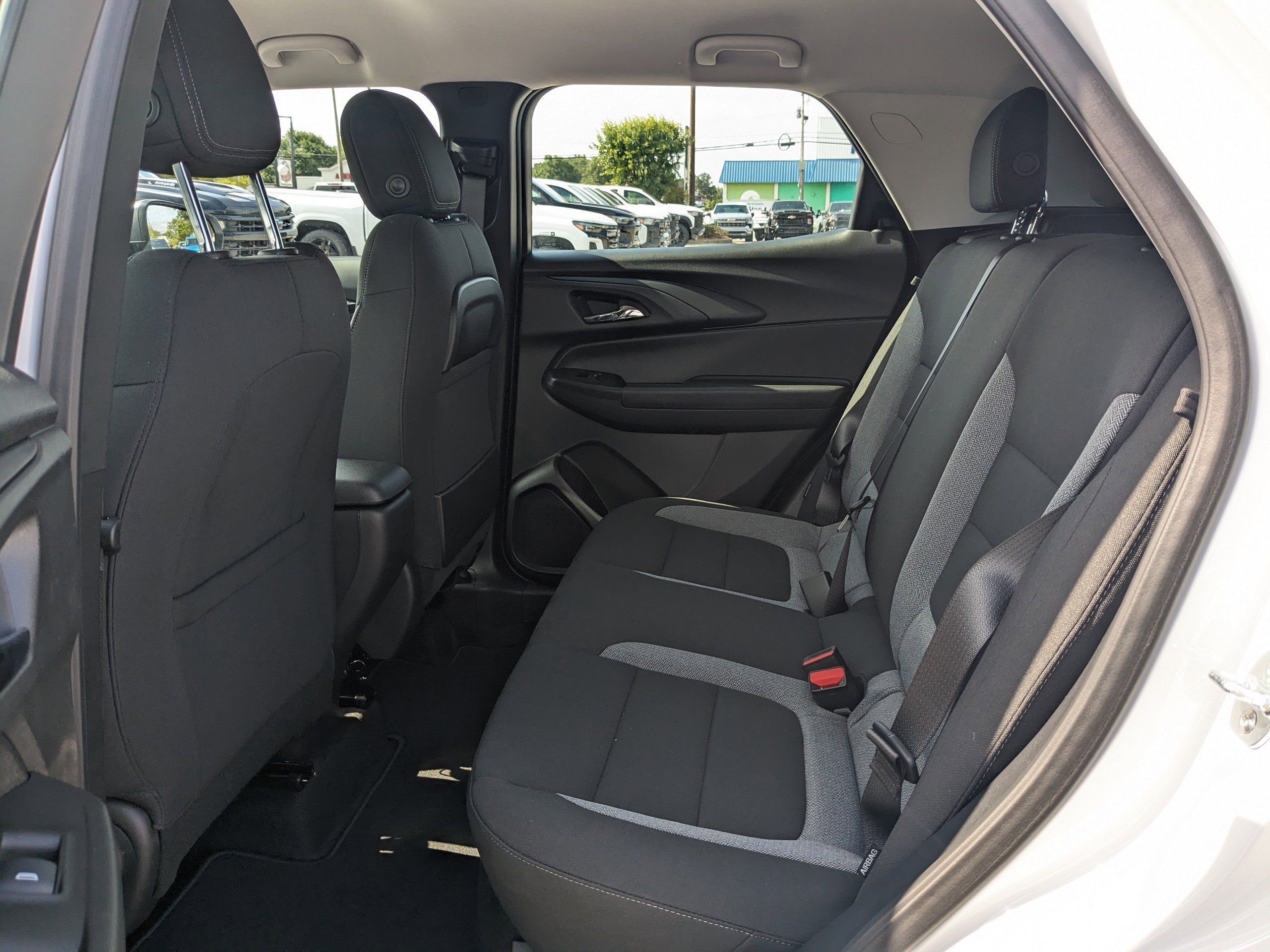 2025 Chevrolet Trailblazer LS photo 10