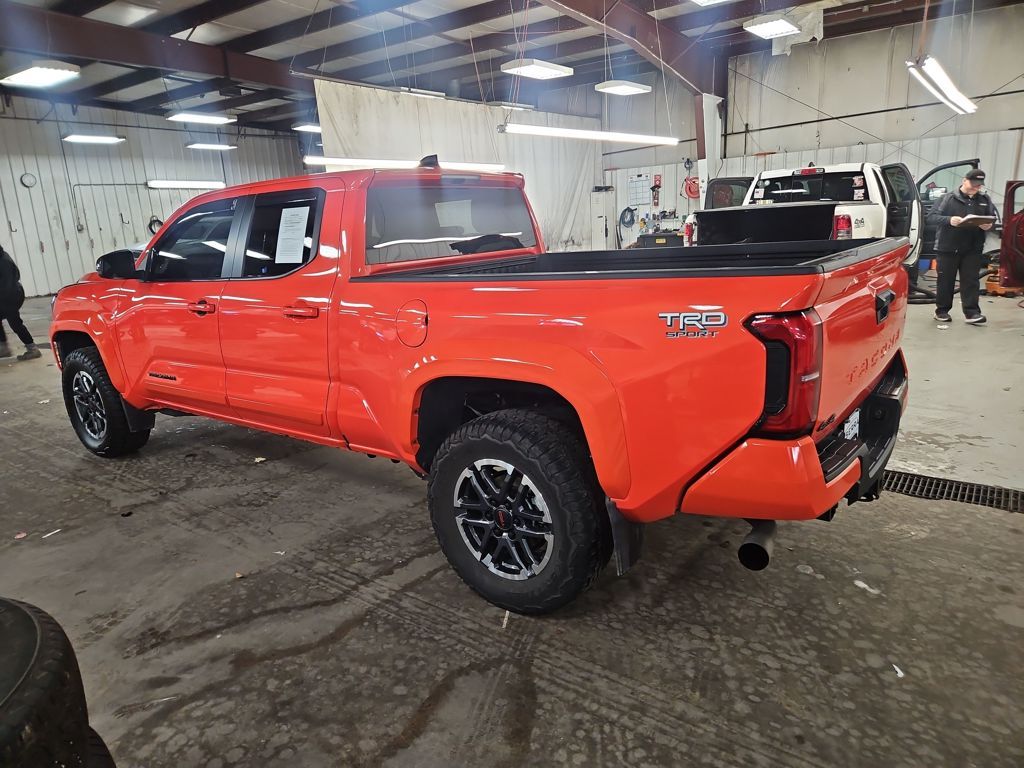 2024 Toyota Tacoma TRD Off-Road photo 3