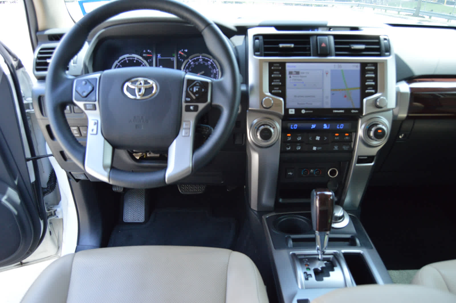 2022 Toyota 4Runner Limited photo 18