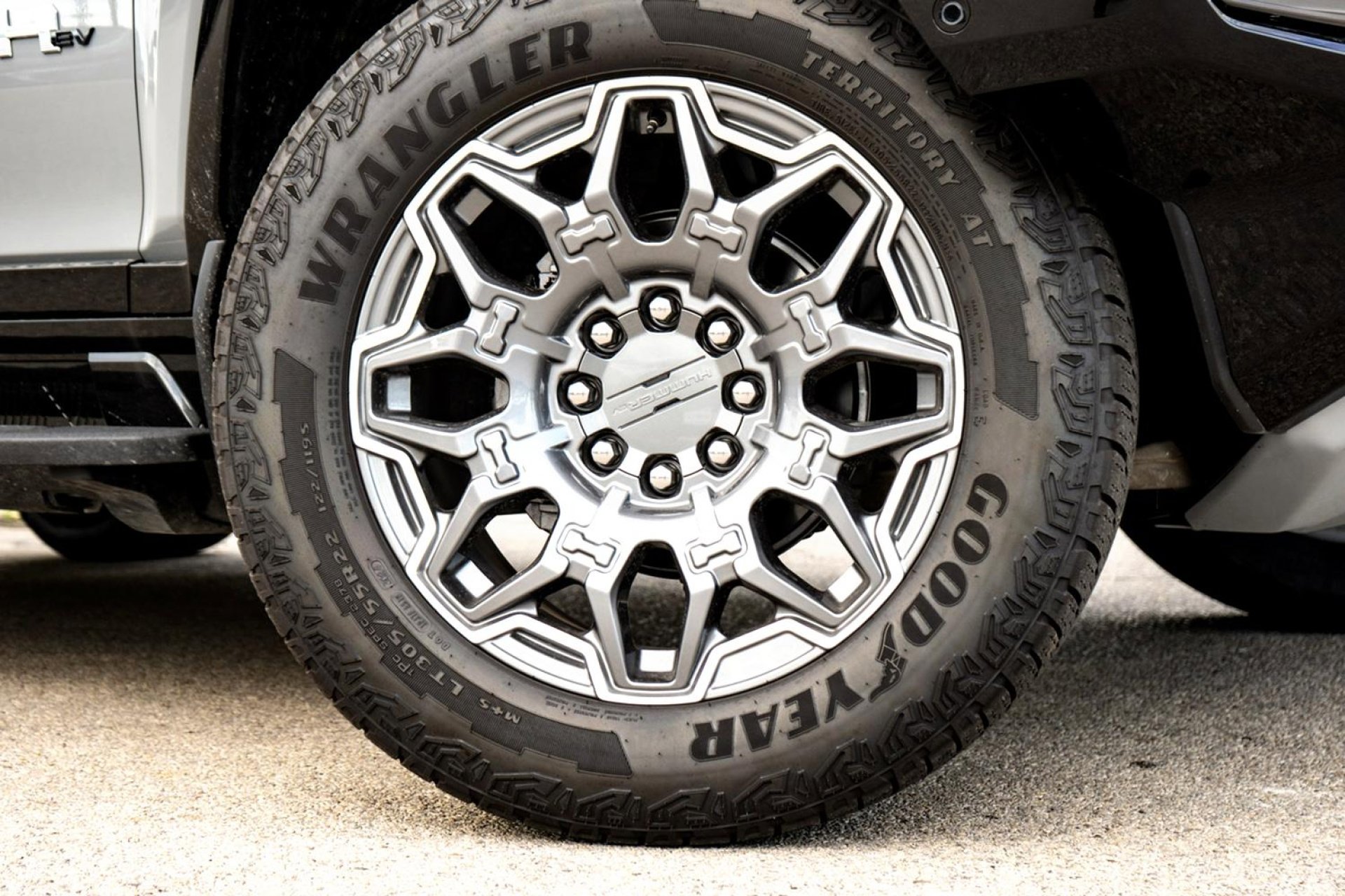 Used 2025 GMC HUMMER EV 3X with VIN 1GKB0RDC4SU104041 for sale in San Antonio, TX