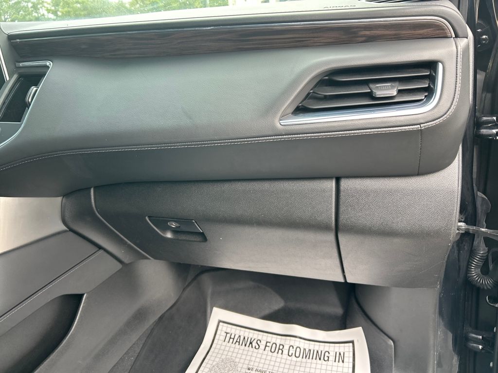 2022 Chevrolet Suburban Z71 photo 25