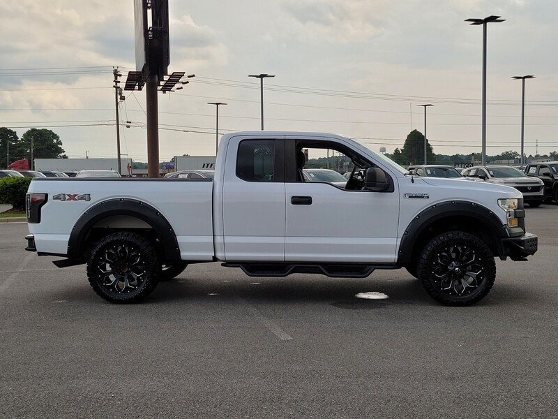 2017 Ford F-150 XL photo 2