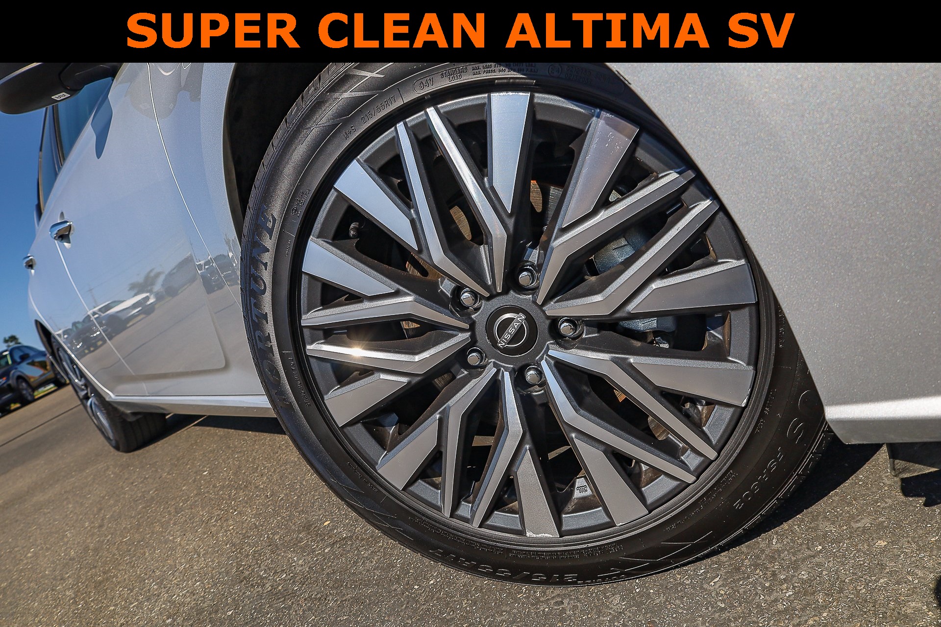 2024 Nissan Altima 2.5 SV photo 2