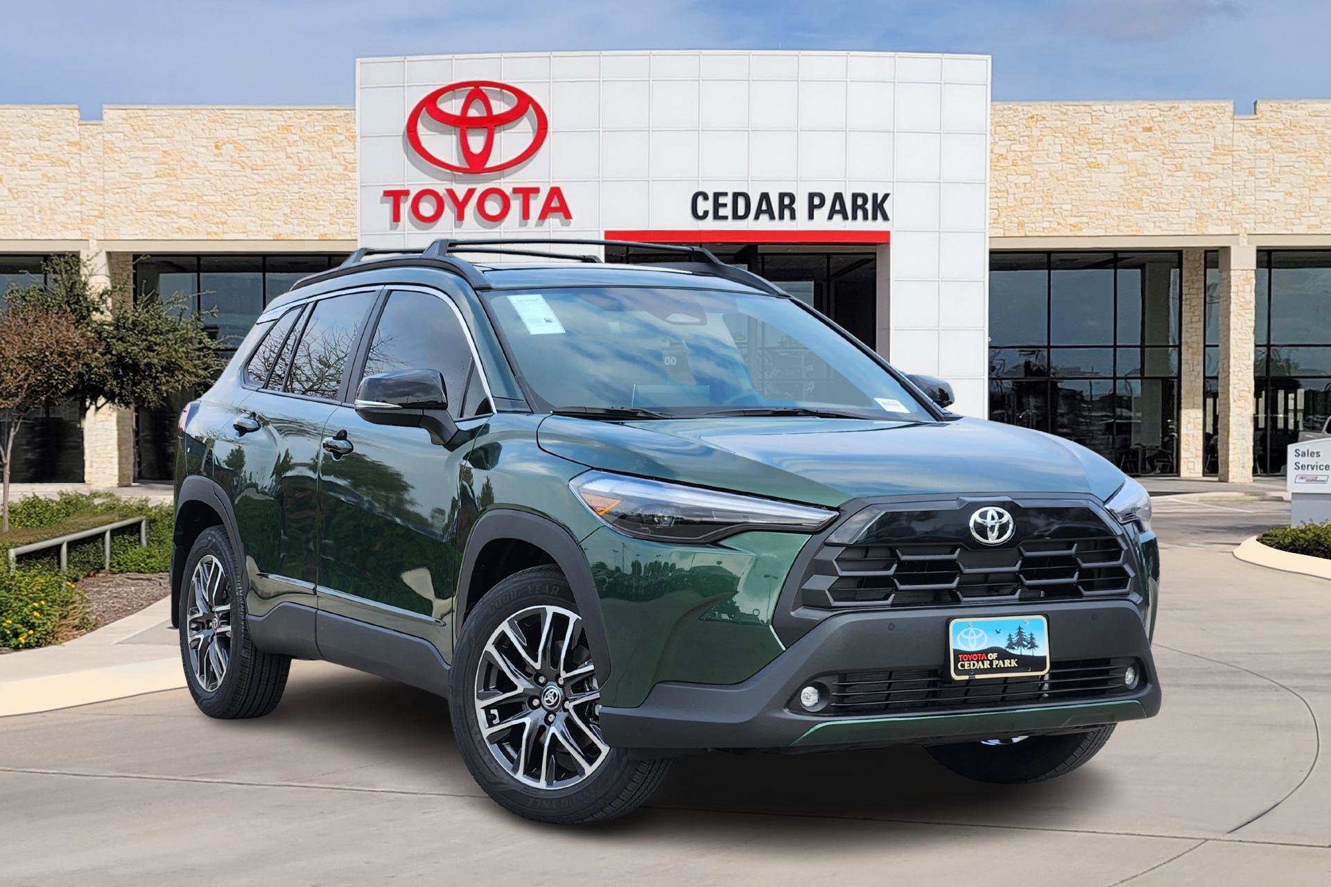 2026 Toyota Corolla Cross XLE's photo