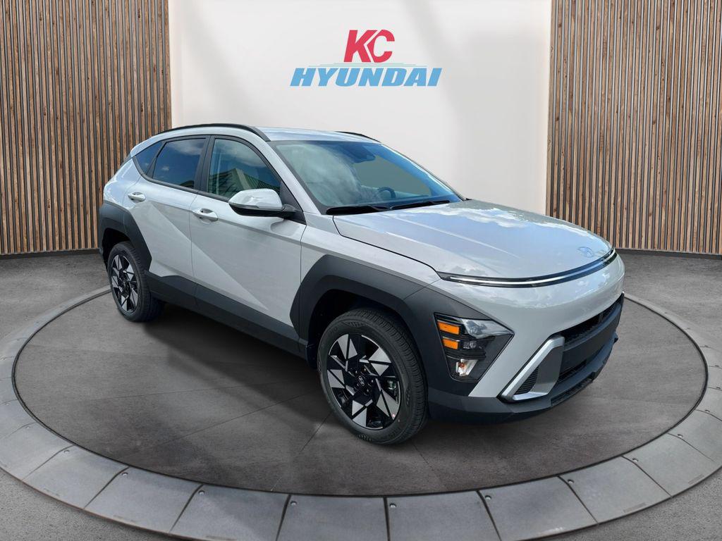 2025 Hyundai Kona SEL photo 3