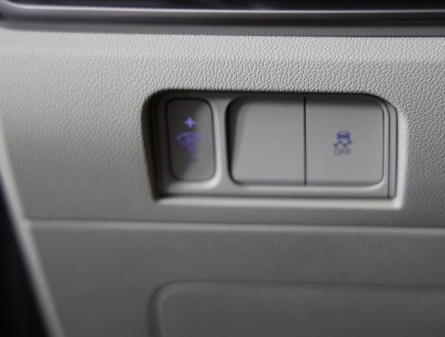 2025 Kia Sorento S photo 19