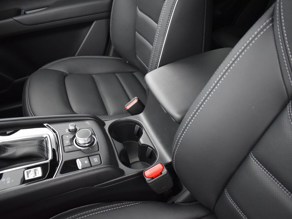 2025 Mazda CX-5 2.5 S Preferred photo 10