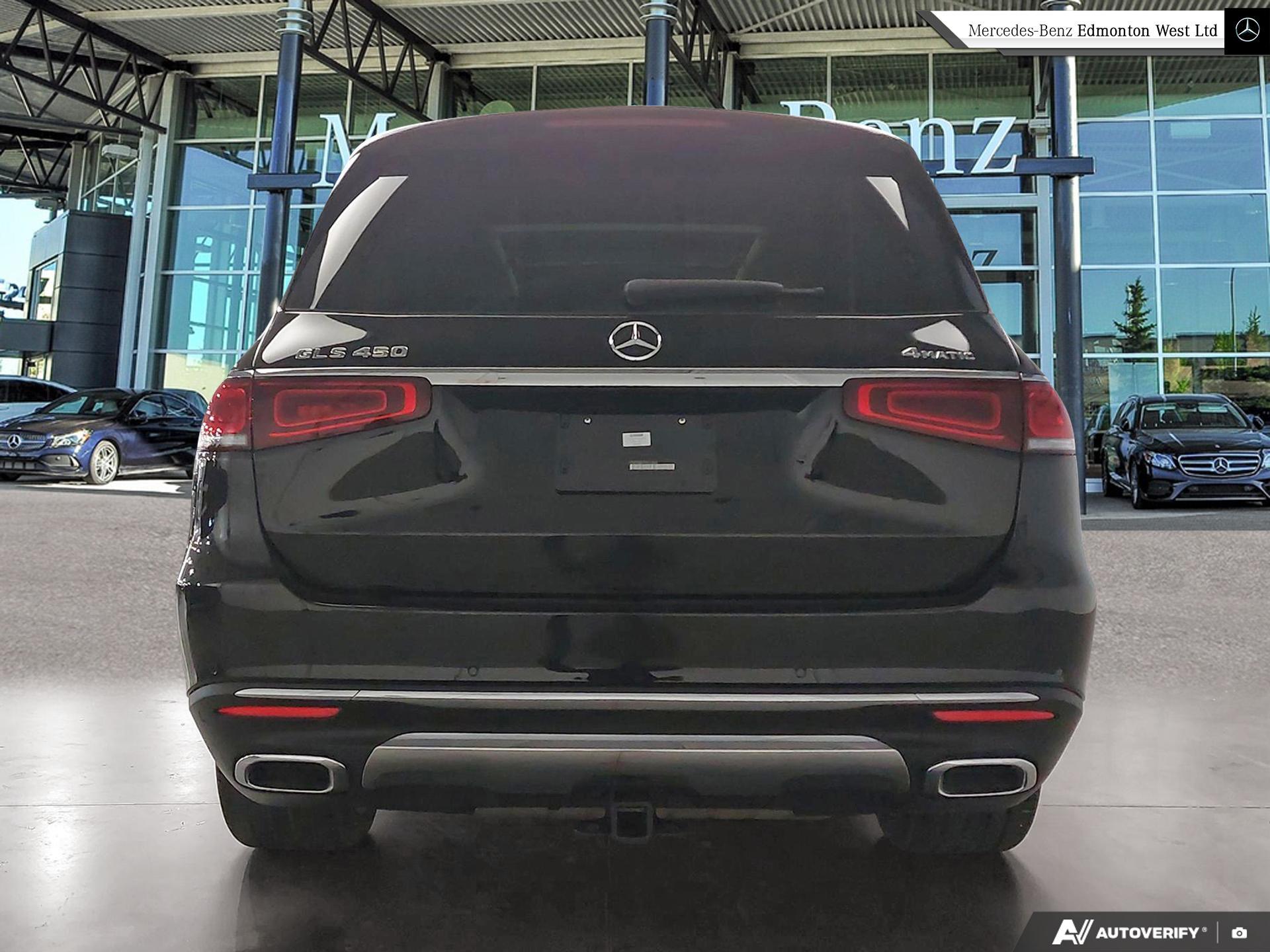 2023 Mercedes Benz GLS 450 4MATIC photo 4